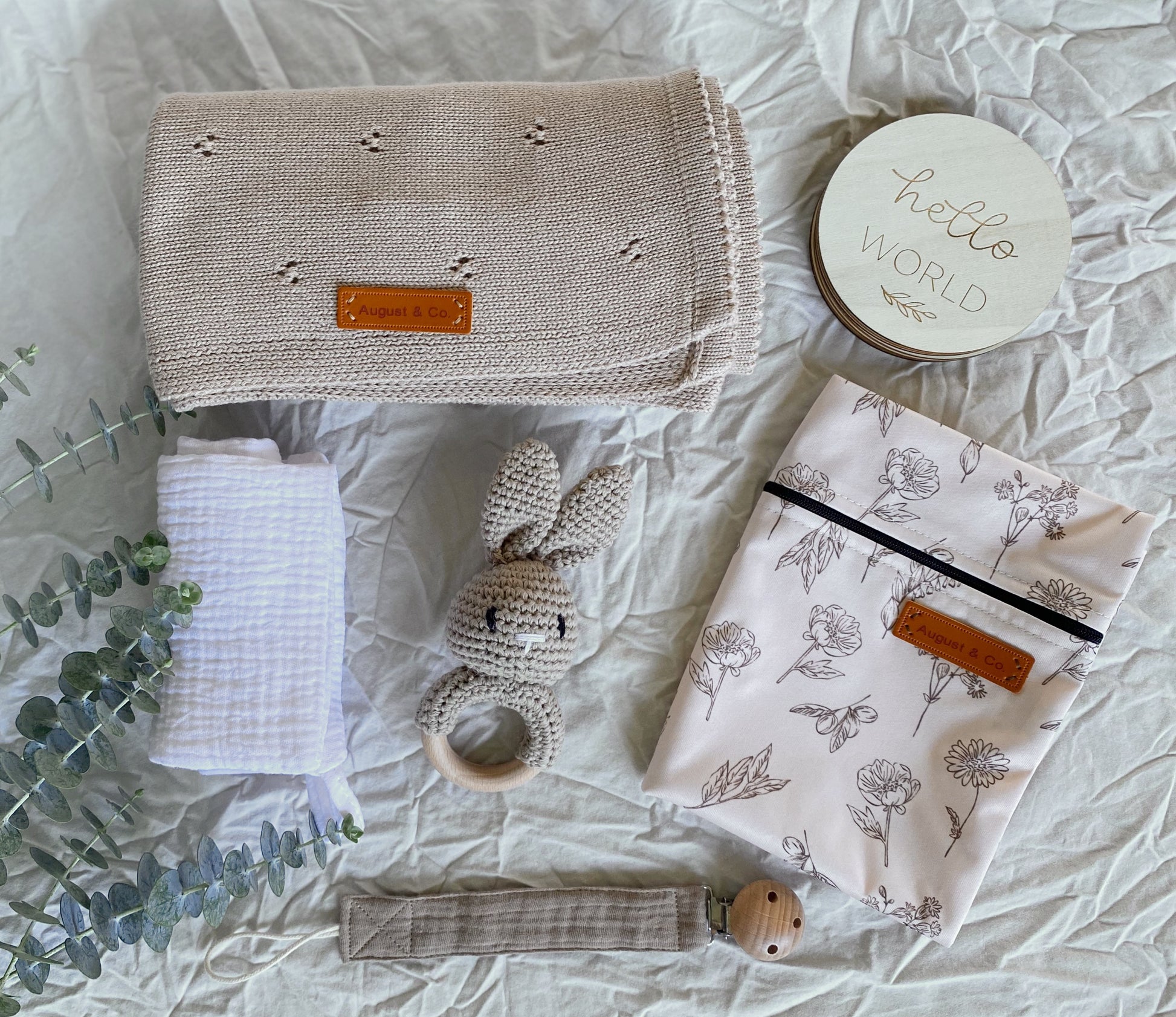 The Deluxe Baby Shower Gift Box